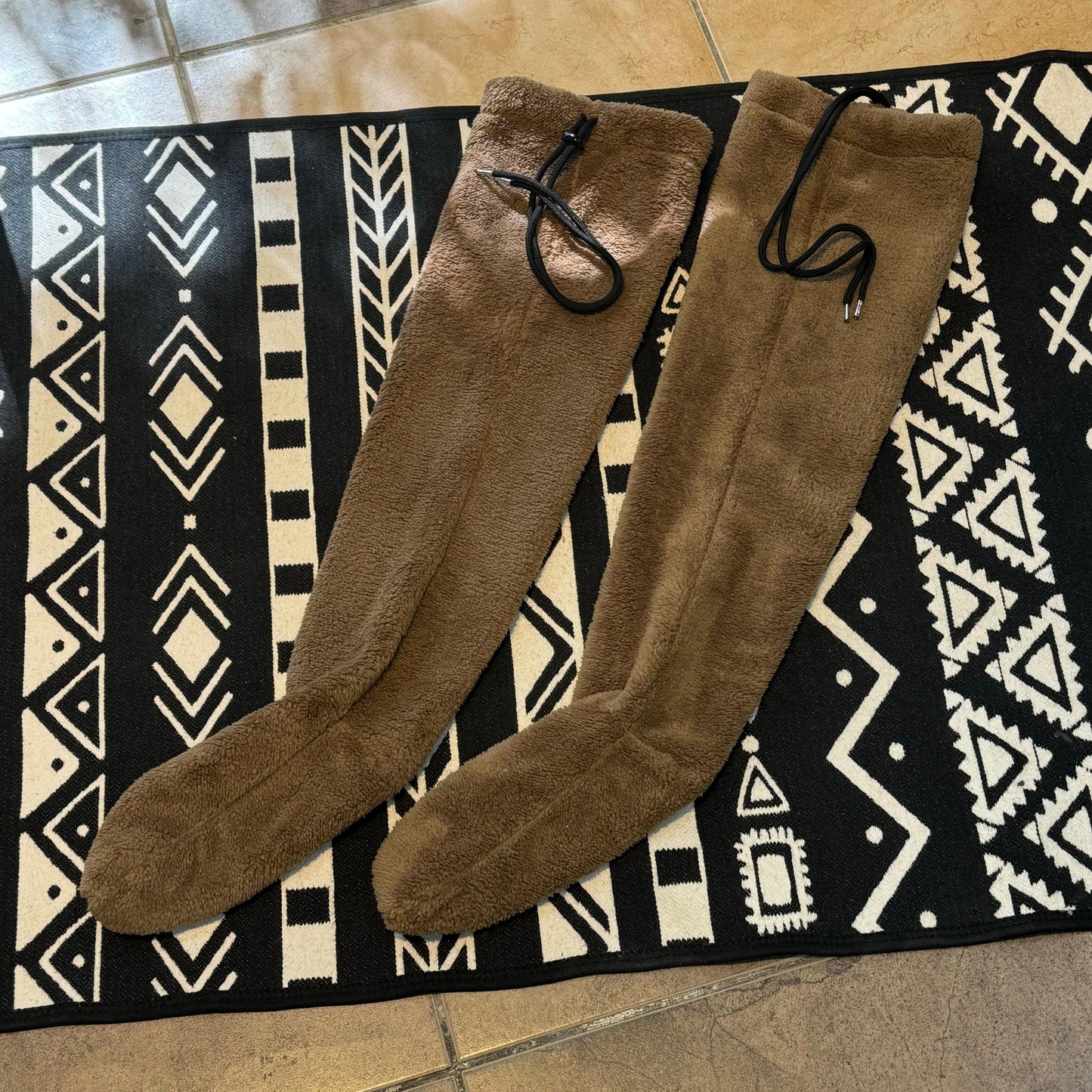 Peluş Dizüstü Çorap